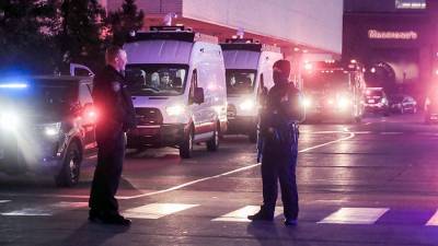 В США задержали подростка после стрельбы в торговом центре Висконсина