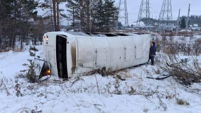 Пять человек пострадали в ДТП с автобусом под Иркутском