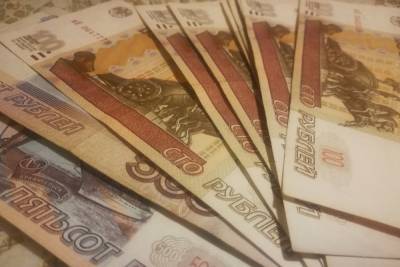 В Оренбурге сотрудник банка украл крупную сумму денег