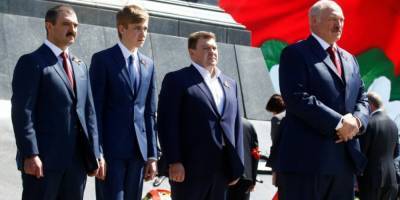 Лукашенко смотрит на запад: Неужели многовекторность все-таки погубит Белоруссию?
