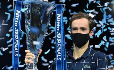 Даниил Медведев стал вторым россиянином, который сумел выиграть один из самых престижных теннисных турниров