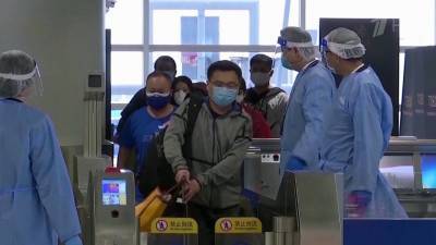 В Шанхае переполох вызвал один положительный тест на COVID-19 у грузчика в аэропорту
