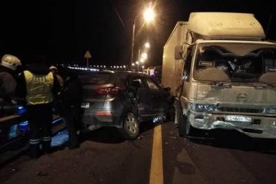 Автомобилистка погибла в ДТП с двумя грузовиками в Чувашии