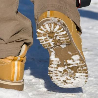 Роскачество составило рекомендации по выбору зимней обуви