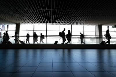 Пассажиропоток в столичных аэропортах снизился на 50% с начала пандемии