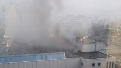 Возгорание в универсаме на Большевиков произошло в офисно-складском помещении