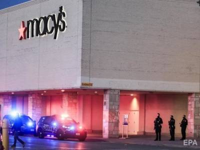 В США задержали подозреваемого в стрельбе в торговом центре, им оказался подросток