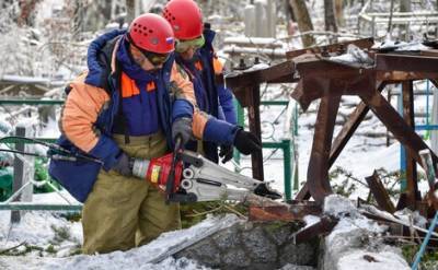 Затраты на ликвидацию последствий ледяного дождя во Владивостоке составили более 180 миллионов рублей