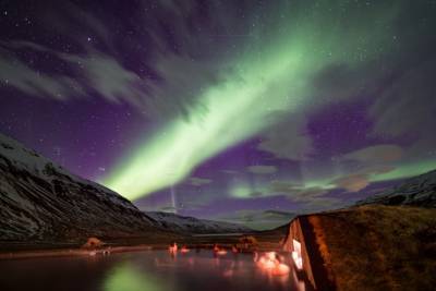 Исландия откроет границы для богатых туристов – Bloomberg