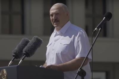 Лукашенко обвинил «белорусских мужиков» в отсутствии патриотизма