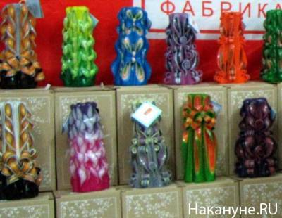 Россияне назвали носки и свечи худшими подарками на Новый год