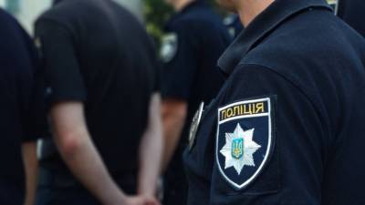 3 киевских полицейских похитили человека: требовали выкуп