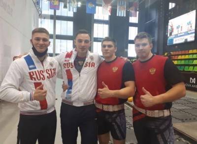 Томские гиревики стали победителями чемпионата и первенства мира в Санкт-Петербурге