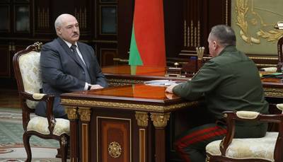 Лукашенко обсудил с министром обороны вопросы противодействия «деструктивным силам»