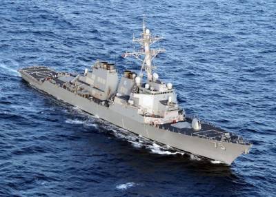 Американская поддержка: Ракетный эсминец Donald Cook направляется в Черное море (ФОТО)