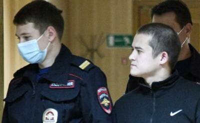 Рамиль Шамсутдинов, обвиняемый в расстреле сослуживцев, дал показания в суде