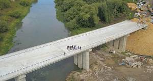 Власти: ремонт моста во Мценске завершится в будущем году