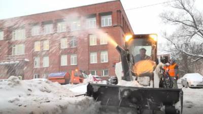 За неделю с улиц Петербурга вывезли 188 кубометров снега