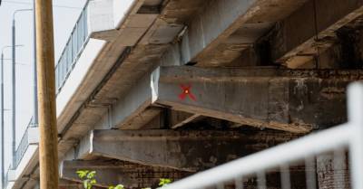 СХЕМА: Из-за ремонта Деглавского моста в окрестностях оба транспортных потока пустят по одной полосе