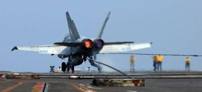 Рядом с Крымом были замечены самолеты-разведчики США