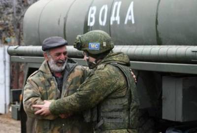 Российские миротворцы в Карабахе: от доставки воды до разминирования дорог