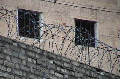 В Гостомеле осужденных пытались "исправить" пытками холодом