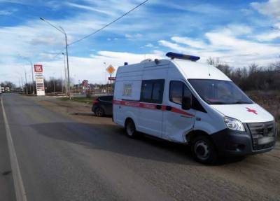 Развлекались с друзьями: парень в Волгограде стрелял с балкона и ранил 6-летнюю малышку