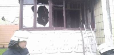 Нерадивый сын устроил пожар в доме своих родителей: врачи борются за жизни пострадавших