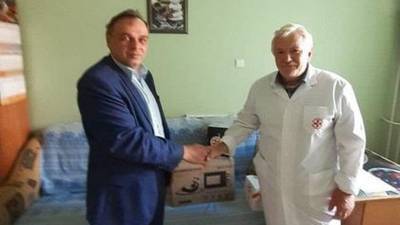 Врача из Новгорода оштрафовали на 50 тысяч за прием медоборудования без маски