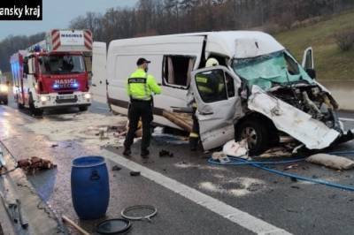 Автобус с украинцами попал в ДТП в Словакии, одна женщина погибла