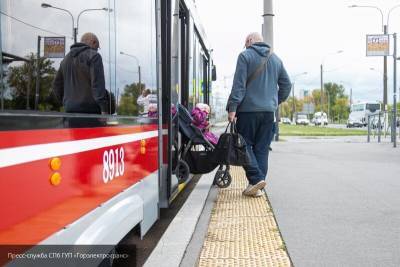 В комитете по транспорту Петербурга объяснили отказ от талонов в трамваях