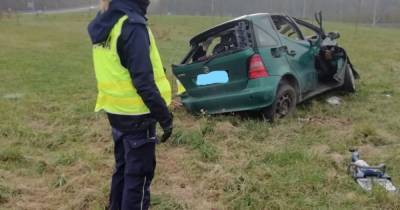 Автомобиль слетел с трассы и перевернулся: в Польше в ужасном ДТП погибли украинцы (4 фото)
