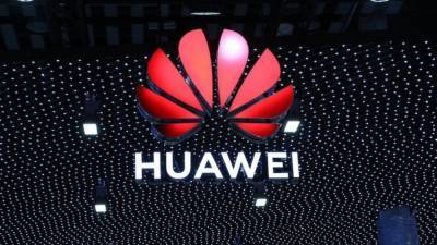 Актуально: Huawei запатентовала смартфон с градусником