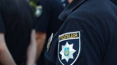 Похитили человека и требовали $ 10тыс: в Киеве трем полицейским сообщили о подозрении