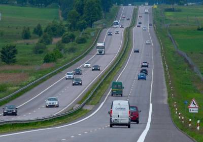 Параллели на магистралях или Почему Литве важно «притормозить»