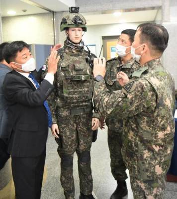 Минобороны Южной Кореи покажет новейшую экипировку солдата