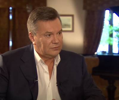 Жизнь кипит: Янукович воспитывает маленького сына, "молодой отец"