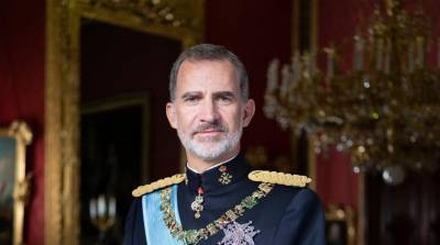 Король Испании уходит на карантин