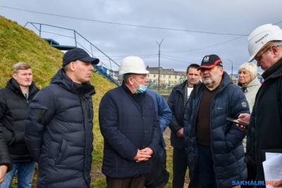 Зампред Олонцев предложил курильским строителям делиться трудовыми ресурсами