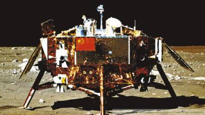 Китайская тяжелая ракета отправилась на Луну для сбора образцов грунта