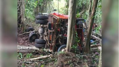 В Никарагуа грузовик с пассажирами в кузове сорвался в пропасть