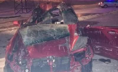 От машины осталась груда железа: на Ямале в страшном ДТП погиб водитель
