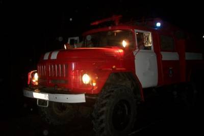 Ночью в Ивановской области тушили пожар в садовом товариществе