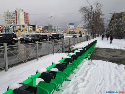 Стойки проката электровелосипедов в Южно-Сахалинске будут зимовать на улицах