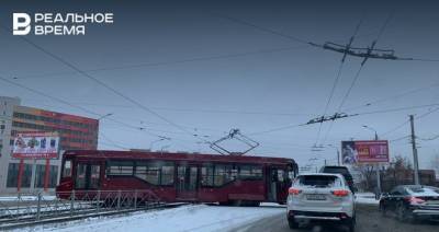 В Казани на Гвардейской сошел трамвай с рельсов