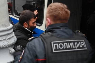 В Госдуме предложили увеличить штрафы за неповиновение полиции на митингах