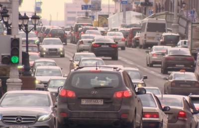 ГАИ предупреждает: на скользкой дороге скорость смертельно опасна