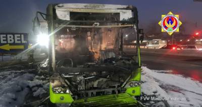 В Ташкенте вспыхнул пассажирский 116-ый автобус