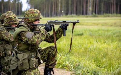 В Эстонии за полторы недели почти вдвое выросло число солдат с Covid-19