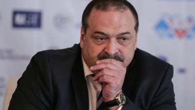 Врио главы Дагестана Меликов отправил в отставку правительство республики